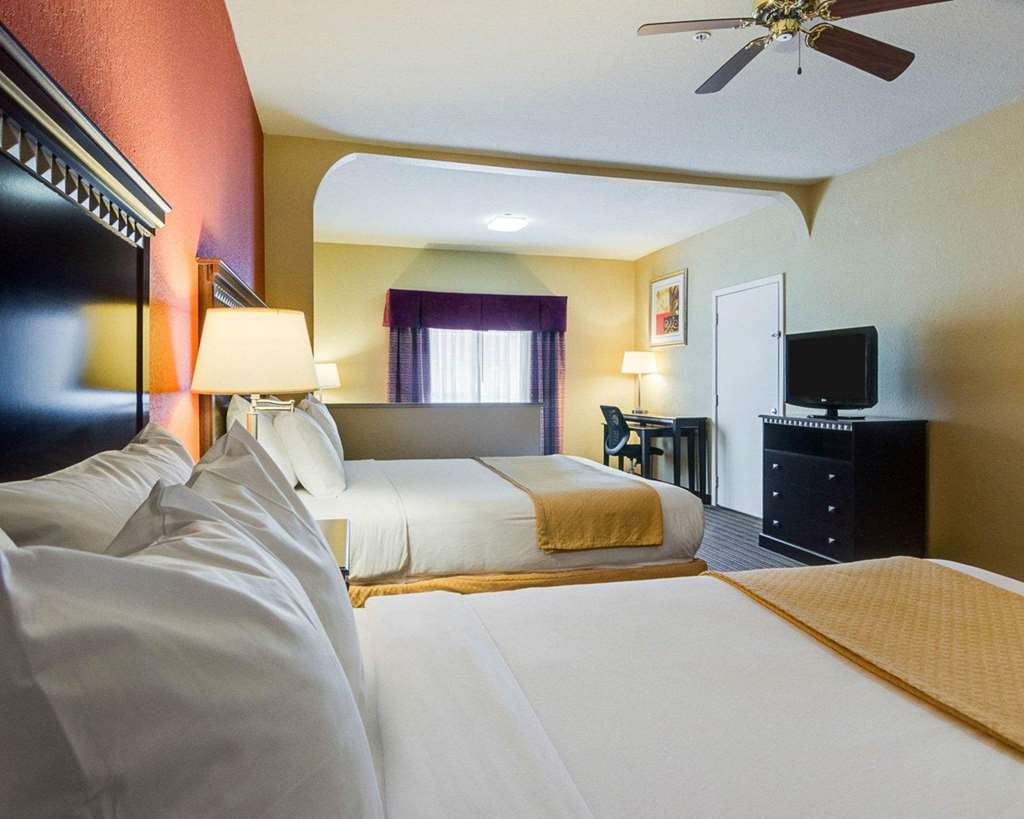 Quality Suites North Houston - Spring Westfield Room photo
